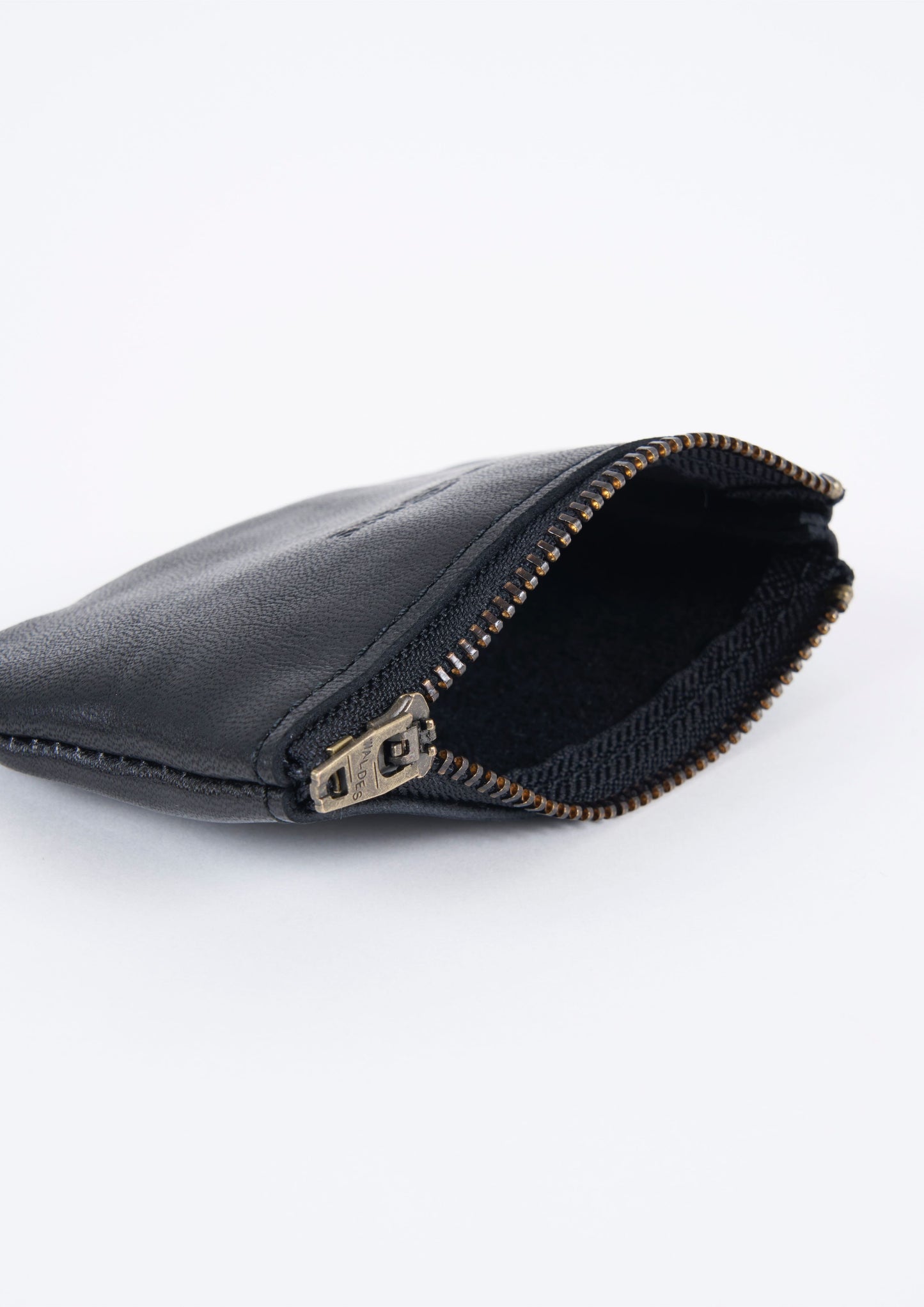 LEATHER CASE S