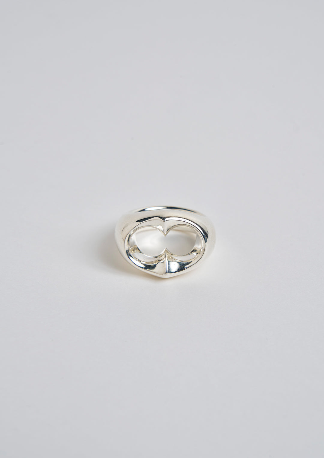 OVAL RING
