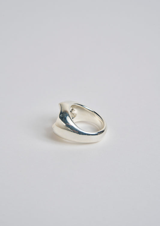 OVAL RING