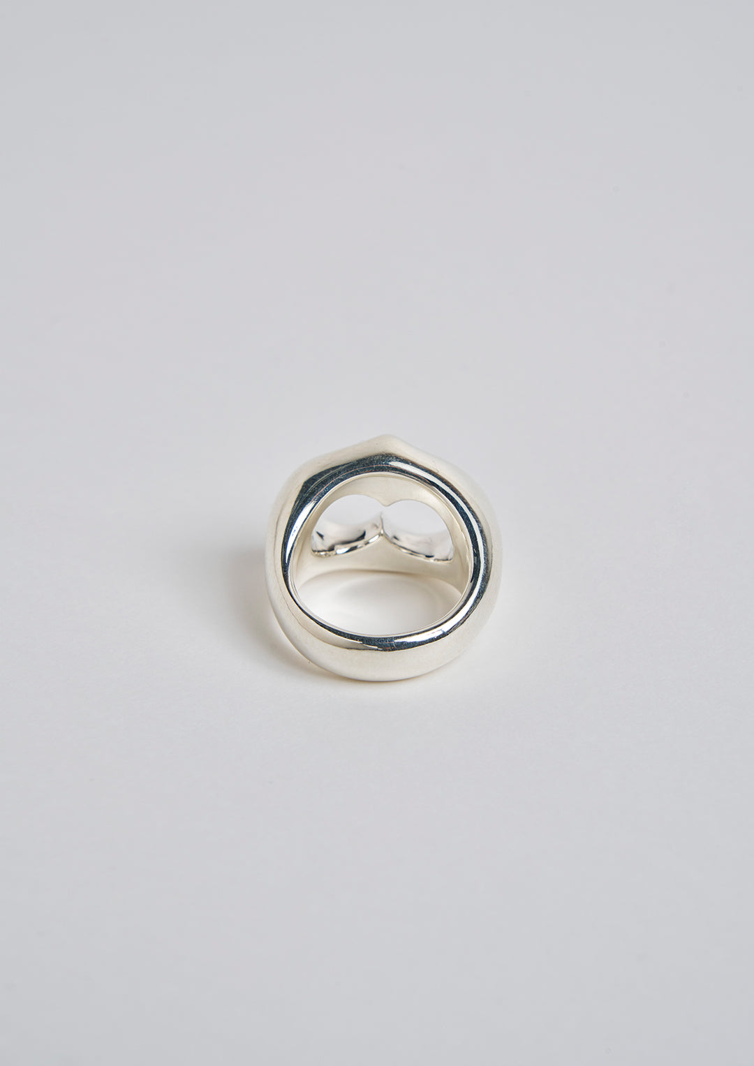 OVAL RING