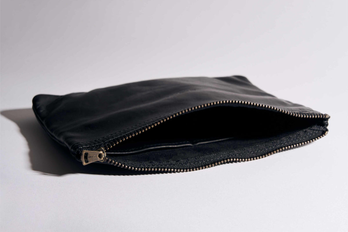 LEATHER PORCH L
